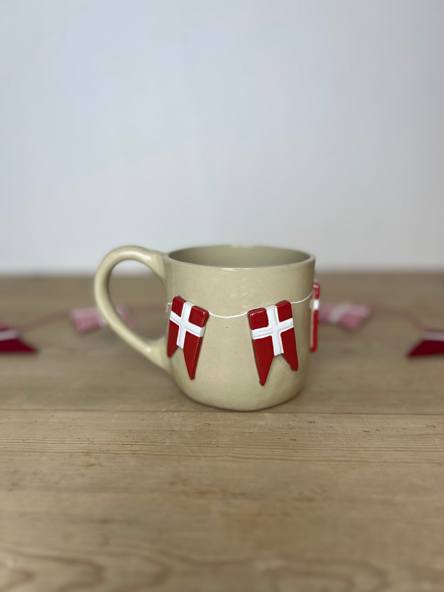 Stor kop med flag