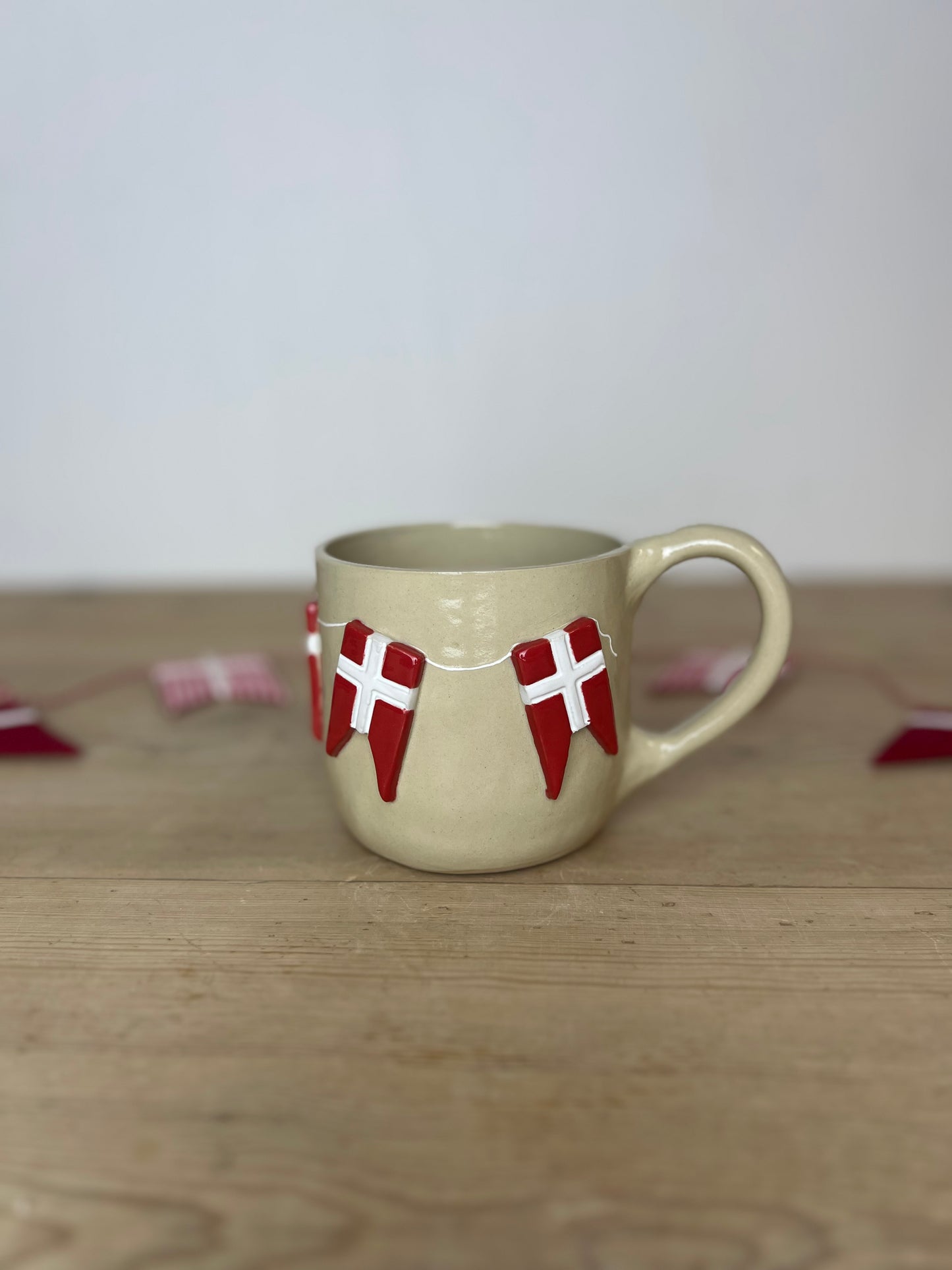 Stor kop med flag