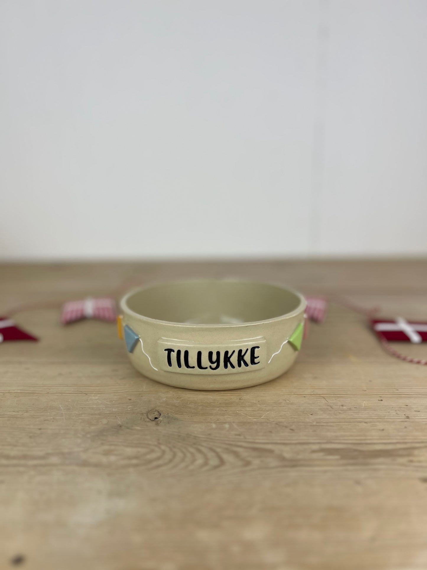 Lille fødselsdagsskål m. vimpel