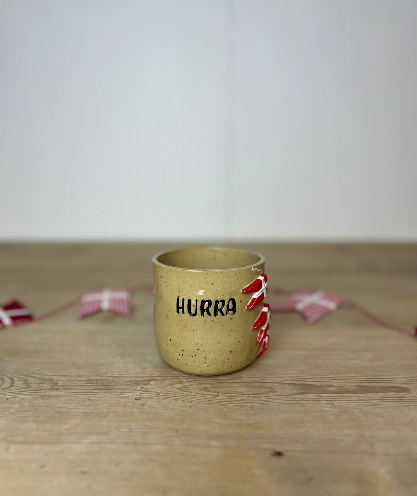 HURRA