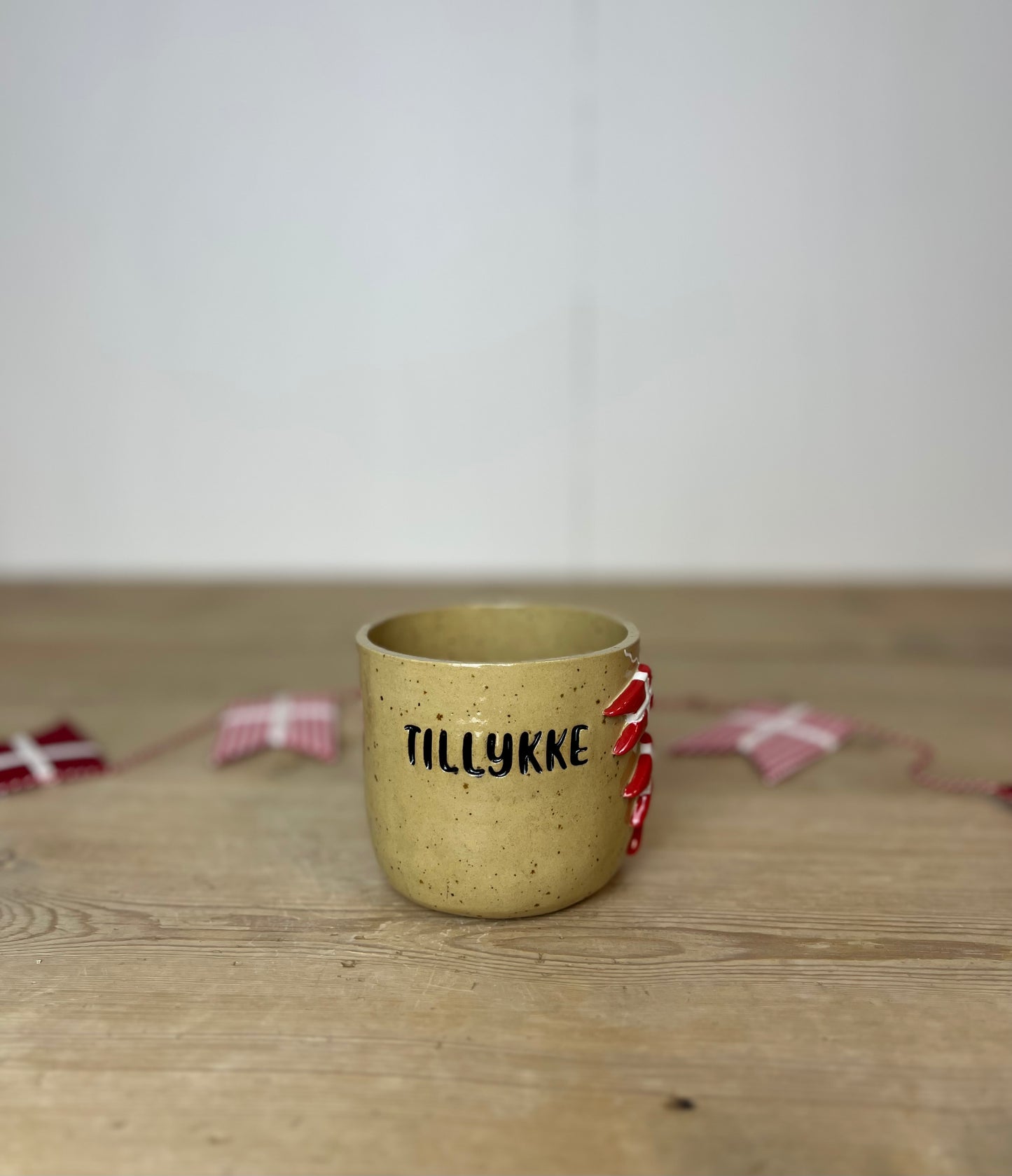 TILLYKKE kop
