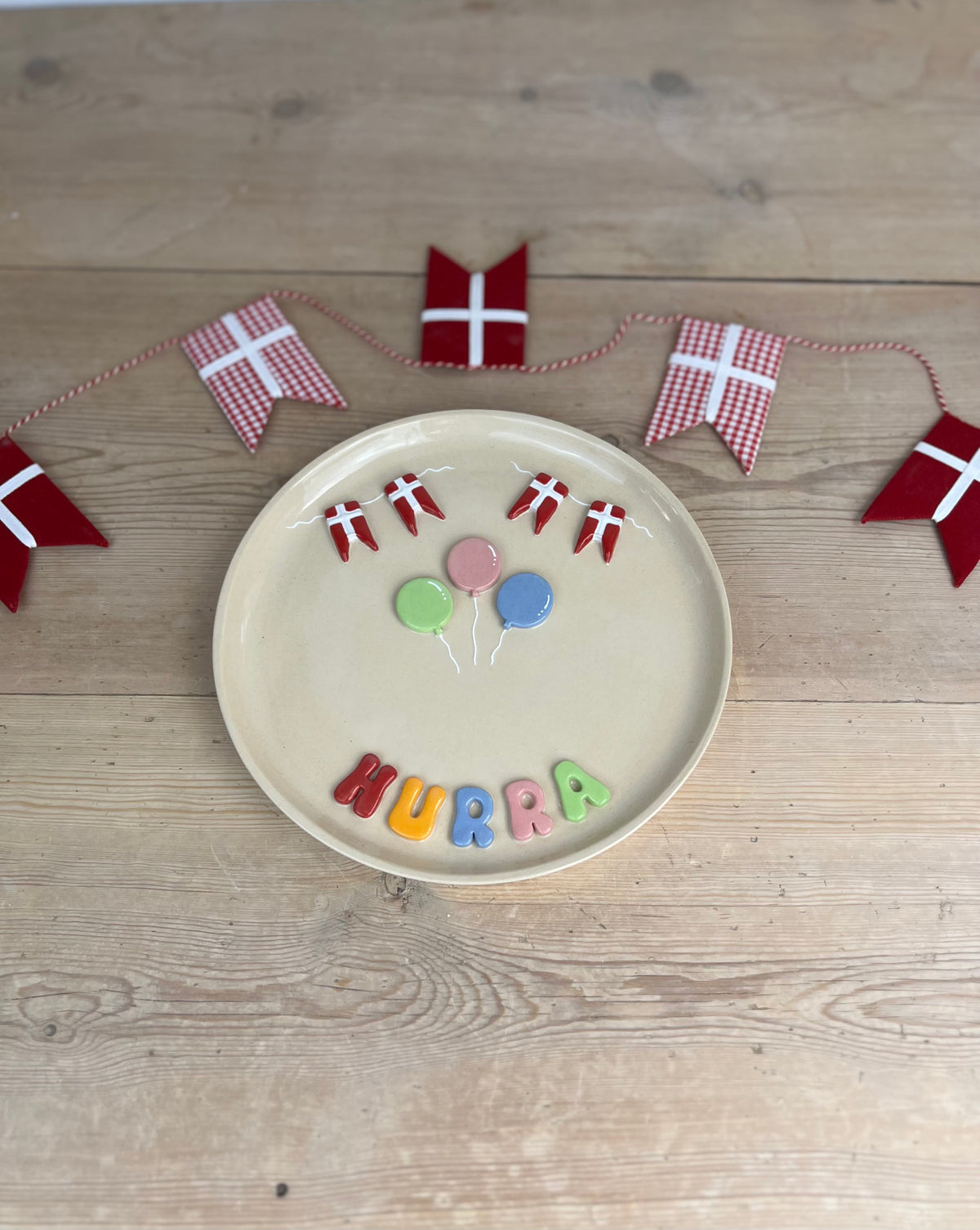 Mellem fødselsdagstallerken