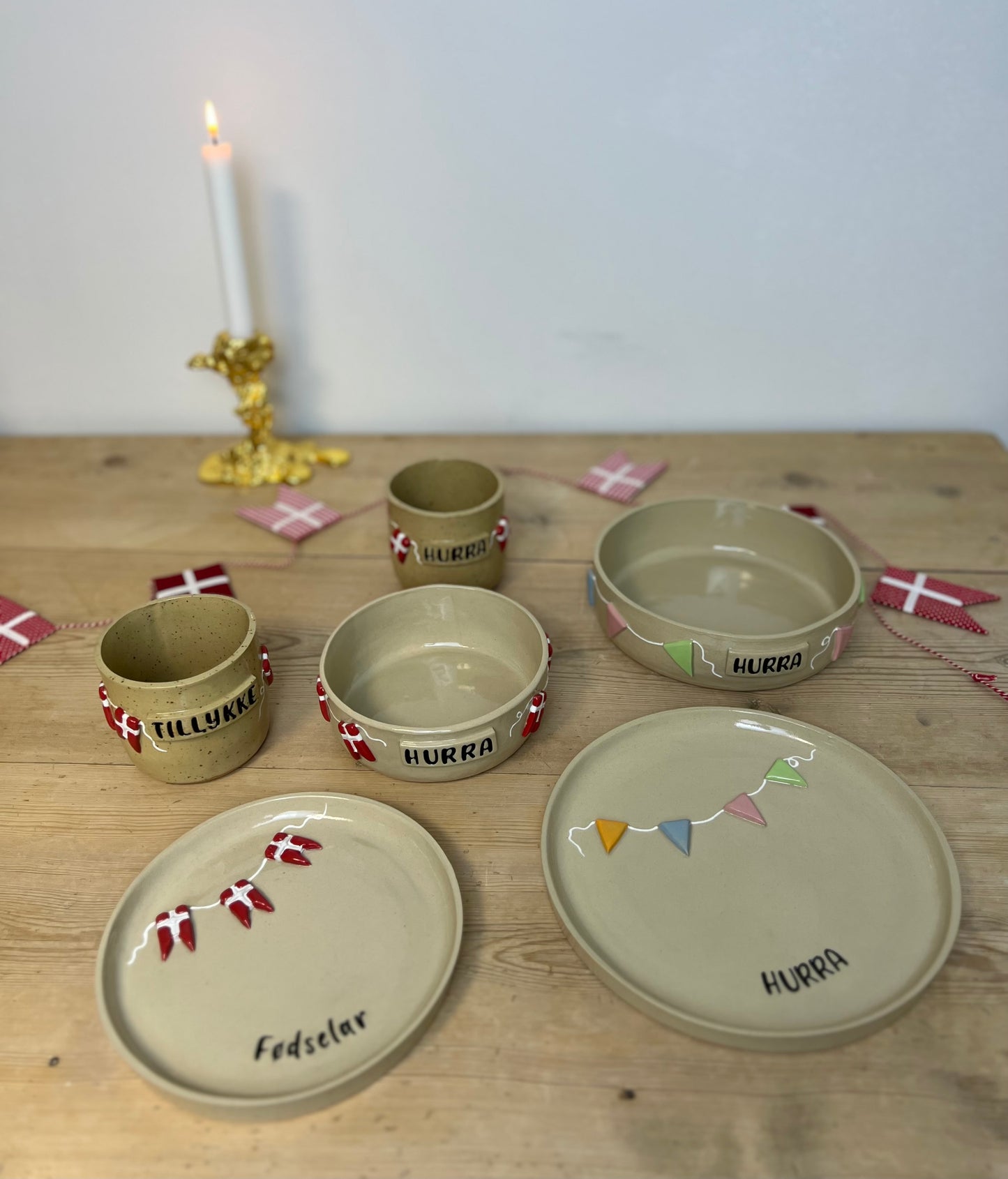 Stor fødselsdagsskål m. vimpel